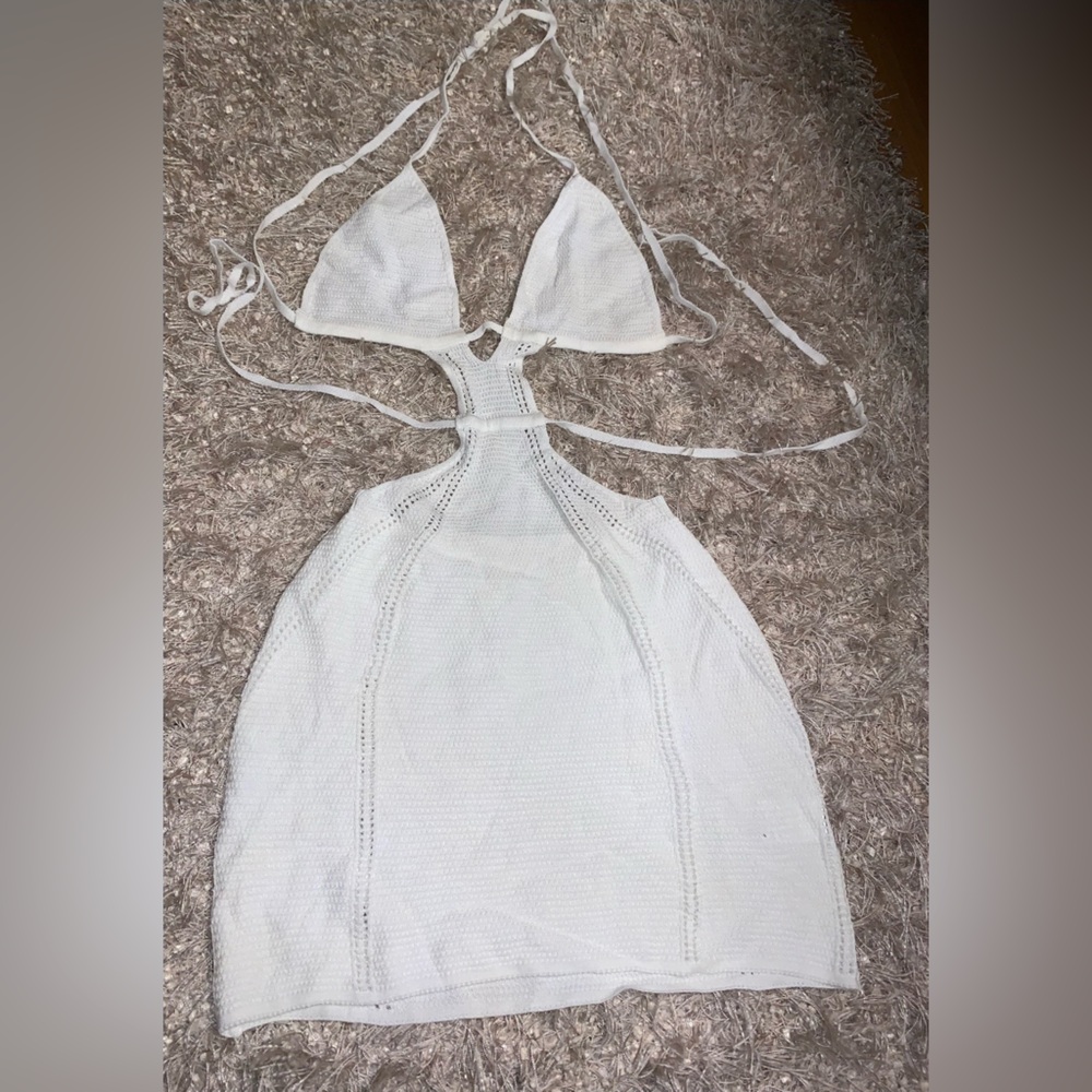 Elegant White/Cream Crochet Halter Dress brand new without tags size XXS/XS??